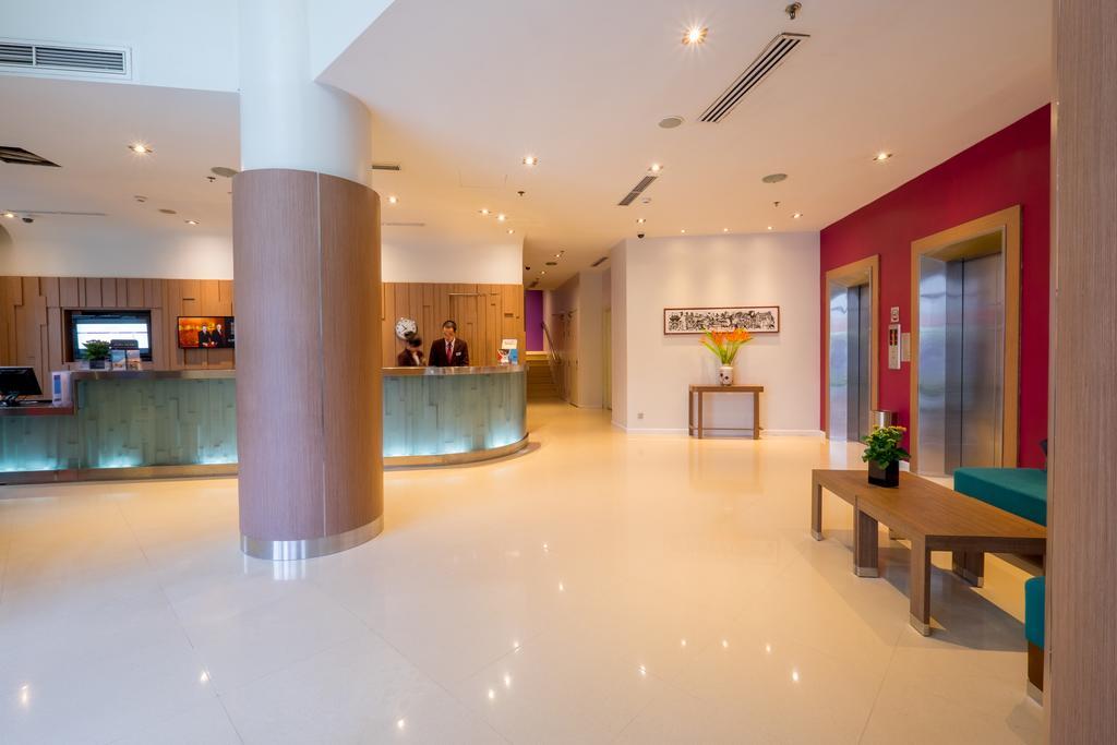 Mercure Hanoi La Gare Hotel Kültér fotó